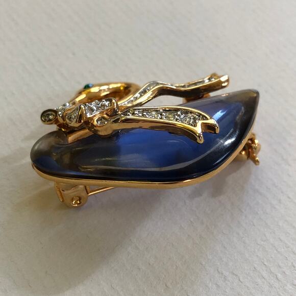 Swan Brooch With Blue Translucent Body Gold Tone Rhinestone Ribbon Vintage Retro - Picture 4 of 10